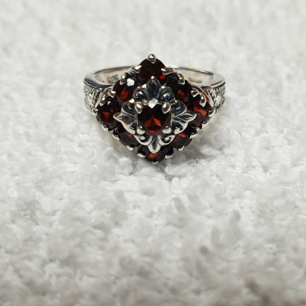 Antique Sterling Silver Ring with Genuine Garnets size 7
